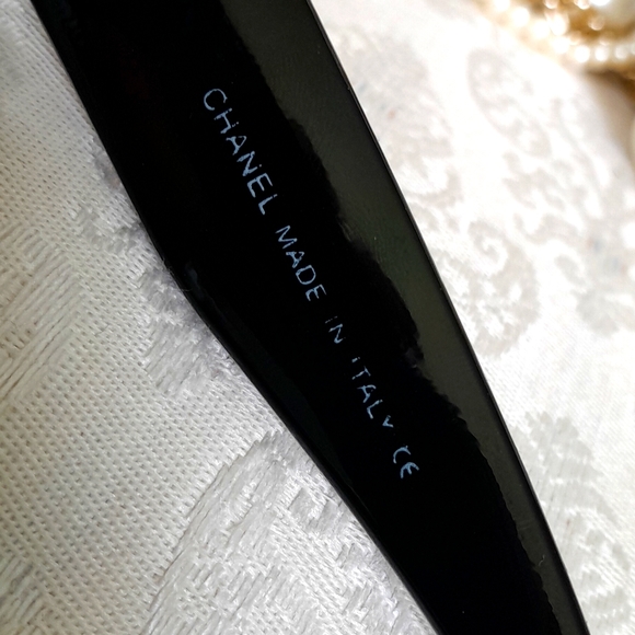Chanel Stunning Sunglasses! - Picture 3 of 16